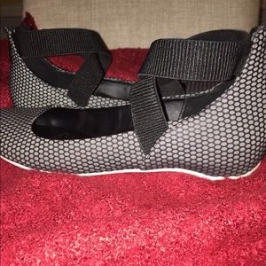 Kenneth Cole Pro Time/sooo comfortable/ Chic style